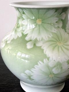 Kozan Makuzu Japanese Ceramic Vase by Makuzu Kozan - 4802585