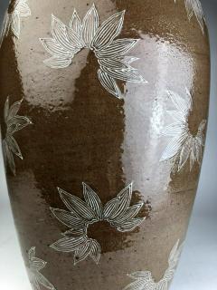 Kozan Makuzu Rare Large Vase with White Slip Inlay Makuzu Kozan Meiji Period - 1164885