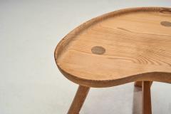 Krogen s M bler Krogen s M bler Three Legged Sculpted Pine Stools Norway 1960s - 3429725