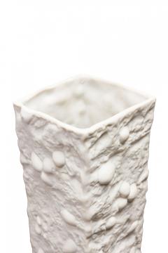 Kunstporzellan Ilmenau Bisque White Seashell Textured Square Porcelain Vase - 4195508