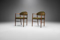 Kurt Olsen Pair of Model 223 Armchairs by Kurt Olsen for Slagelse M belv rk Denmark 1955 - 1611541