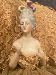 LADY POMPADOUR PORCELAIN WOMAN IN CHAIR BOUDOIR LAMP - 2462960