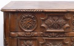 LARGE 17th CENTURY LOUIS XIV PROVINCIAL CARVED COMMODE - 4348169