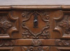 LARGE 17th CENTURY LOUIS XIV PROVINCIAL CARVED COMMODE - 4348185
