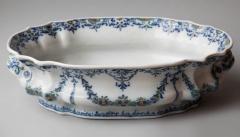 LARGE 18TH CENTURY FRENCH FAIENCE TWO HANDLED BASIN IN BALUSTER FORM - 3810477