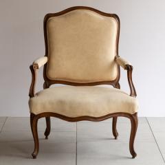 LARGE MID 18TH CENTURY LOUIS XV FAUTEUIL OR OPEN ARM CHAIR - 3614241