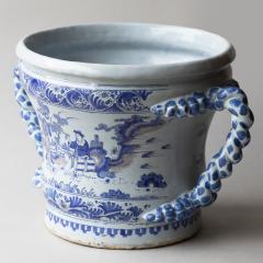 LARGE NEVERS TWO HANDLED CHINOISERIE CACHE POT - 3937468