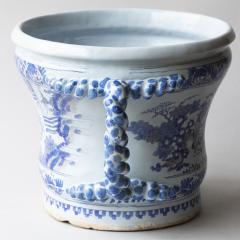 LARGE NEVERS TWO HANDLED CHINOISERIE CACHE POT - 3937480