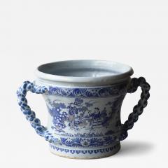 LARGE NEVERS TWO HANDLED CHINOISERIE CACHE POT - 3939808