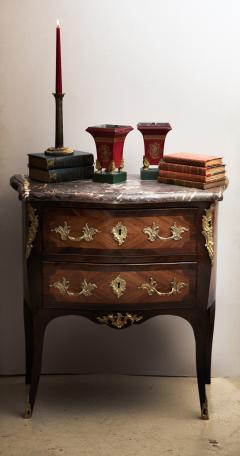 LOUIS XV PERIOD SMALL BOMB ROSEWOOD COMMODE circa 1750 - 748712
