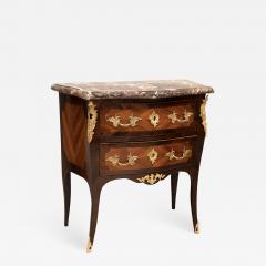 LOUIS XV PERIOD SMALL BOMB ROSEWOOD COMMODE circa 1750 - 779932