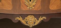 LOUIS XV ROSEWOOD AND AMARANTH CROSS BANDED COMMODE FA ADE CINTR E  - 3563153
