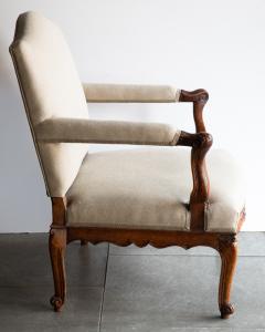 LOUIS XV WALNUT FAUTEUIL - 3598571