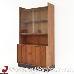 Lane Acclaim Walnut and Oak Dovetail China Display Cabinet - 2578478