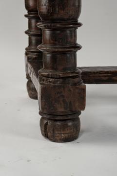 Large 17th Century Spanish Walnut Table - 3526503