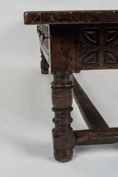 Large 17th Century Spanish Walnut Table - 3526506