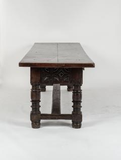 Large 17th Century Spanish Walnut Table - 3526507