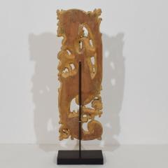 Large 18th Century Italian Hand Carved Giltwood Baroque Curl Ornament With Angel - 4518455