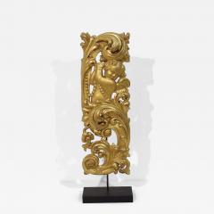Large 18th Century Italian Hand Carved Giltwood Baroque Curl Ornament With Angel - 4519447
