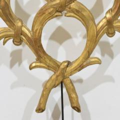 Large 18th Century Italian Neoclassical Carved Giltwood Ornament - 4121044