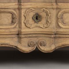 Large 18th c French Bleached Walnut Louis XV Period Serpentine Commode - 3621092