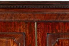 Large Georgian English Mahogany Linen Cupboard - 3838945