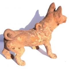 Large Han Dynasty Pottery Sculpture of a Dog - 3065294