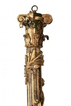 Large Hand Carved Giltwood Italian Twelve Arm Chandelier - 4016145