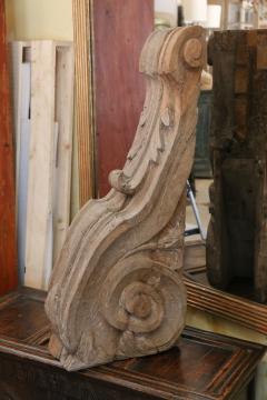 Large Hand Carved Oak Corbel - 1489028