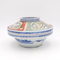 Large Imari Covered Rice Bowl Japan circa 1880 - 3320908