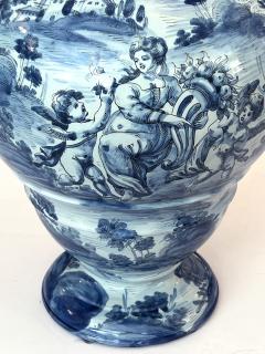 Large Italian Albisola Blue and White Tin glazed Majolica Urn Vase - 4405327