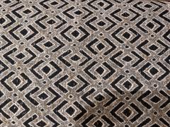 Large Italian oakwood bench with fine Aztec pattern upholstery - 4129279