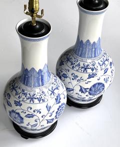 Large Pair Chinese Blue White Bottle form Lamps - 4521431