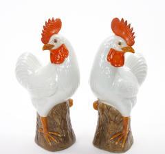 Large Pair of 1930s Chinese Porcelain Rooster Figures Polychrome Decoration - 4793814