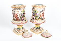 Large Pair of Porcelain Covered Urns Decorative Pieces - 1037681