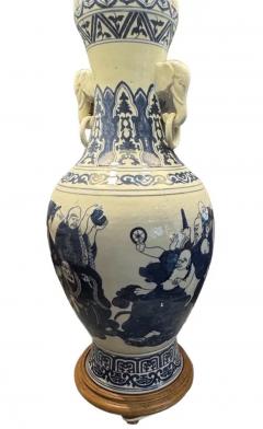 Large Scale Chinese Export Blue White Urn Form Lamp - 3844128