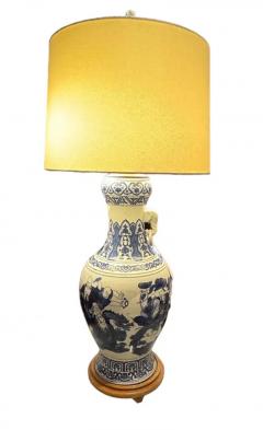 Large Scale Chinese Export Blue White Urn Form Lamp - 3844140