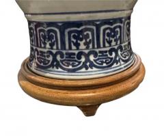 Large Scale Chinese Export Blue White Urn Form Lamp - 3844163