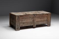 Large Vernacular Folk Art Chest Italy 19th Century - 4758706