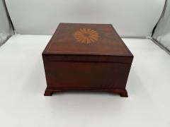 Large Victorian Box Mahogany on Oak England circa 1840 - 2780737