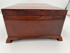 Large Victorian Box Mahogany on Oak England circa 1840 - 2780738