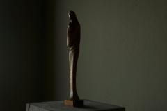 Large Woman and Child Sculpture in Hand Carved Wood Europe Mid 20th Century - 4608349