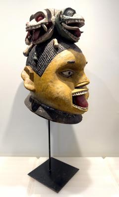 Large Wood Sculpture Yoruba G l d Helmet Mask on Display Stand - 4439034