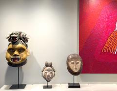 Large Wood Sculpture Yoruba G l d Helmet Mask on Display Stand - 4439035