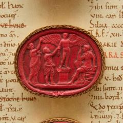 Large antique Italian Grand Tour red wax intaglios in giltwood frame - 4354260