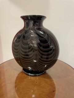 Large black glass vase with gold inclusion design  - 3404363