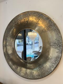 Large circular mirror with concave and textured brass surround - 3546029