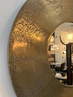 Large circular mirror with concave and textured brass surround - 3546030