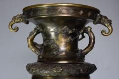Large fine quality late 19thc Japanese Meiji period bronze vase - 4774351