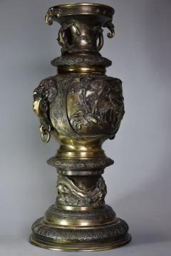 Large fine quality late 19thc Japanese Meiji period bronze vase - 4774353